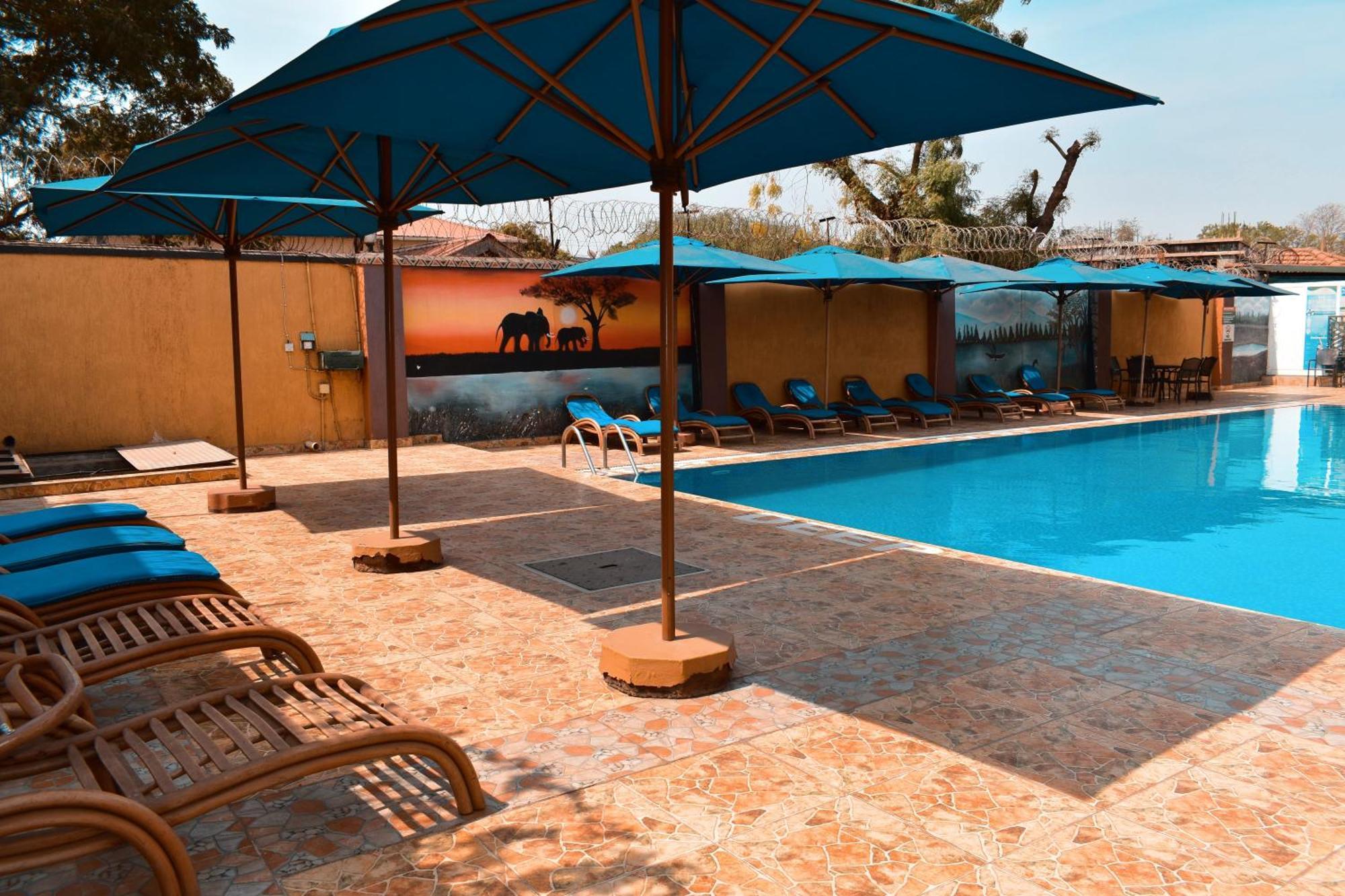 Quality Hotel Dżuba Zewnętrze zdjęcie