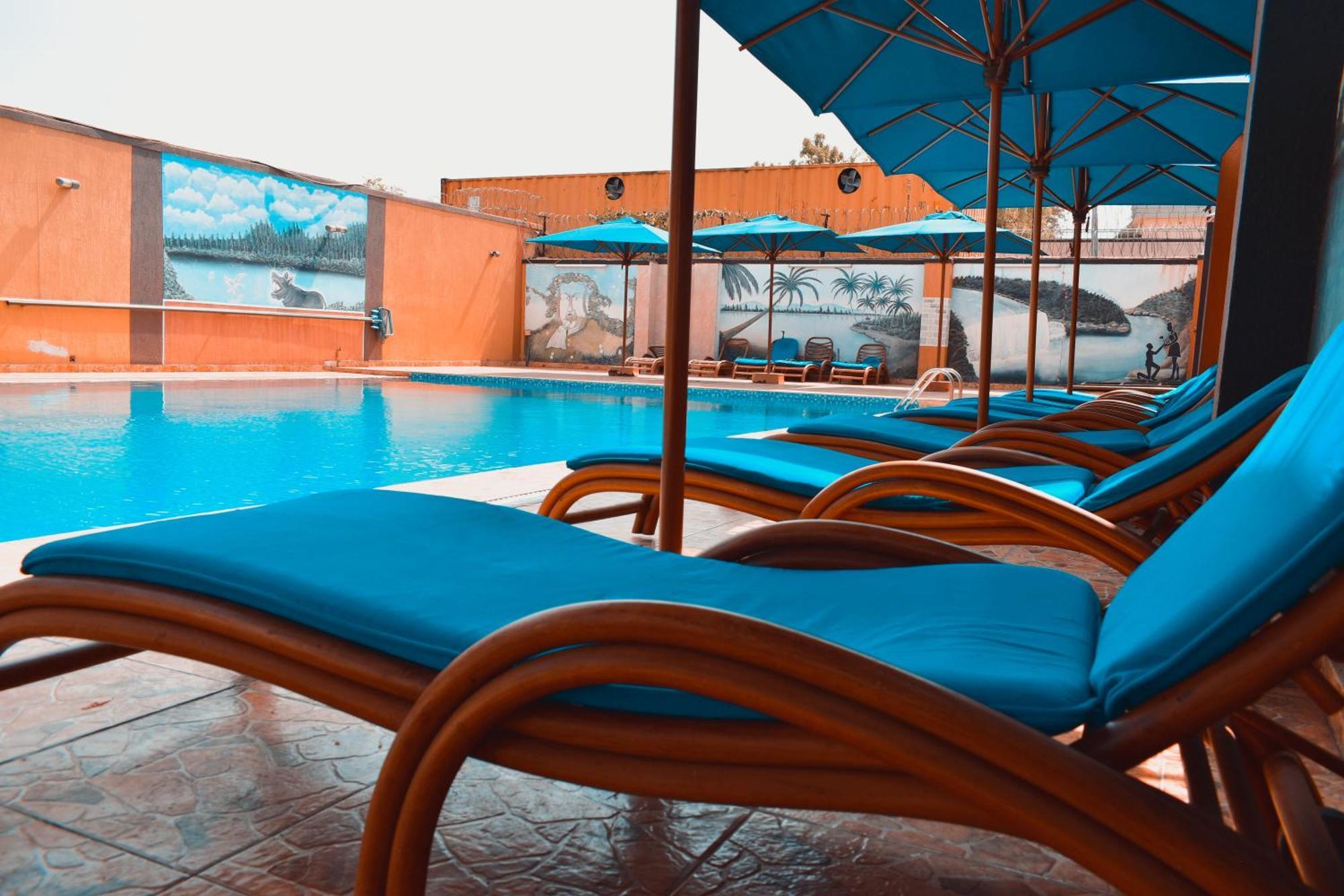 Quality Hotel Dżuba Zewnętrze zdjęcie