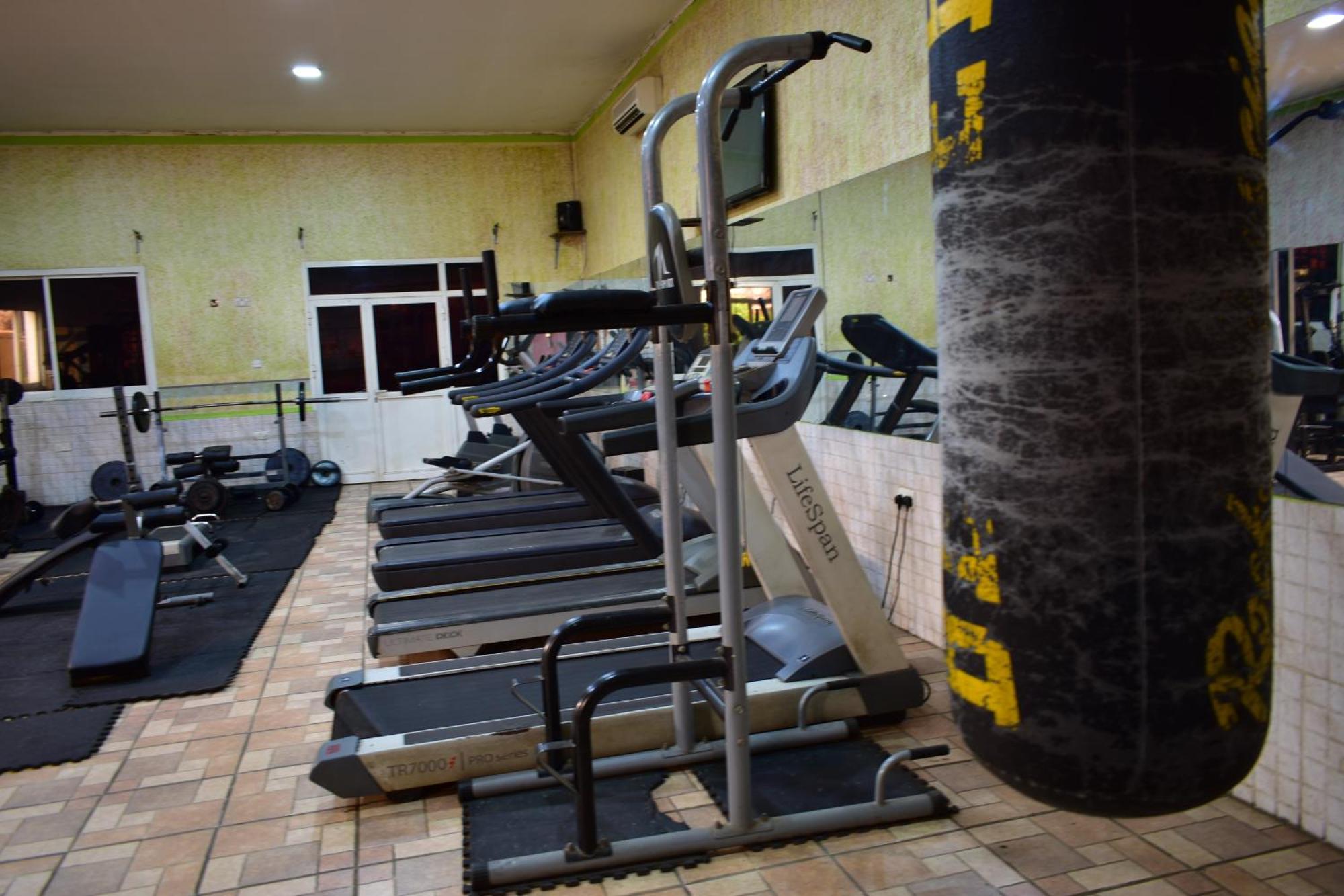 Quality Hotel Dżuba Zewnętrze zdjęcie