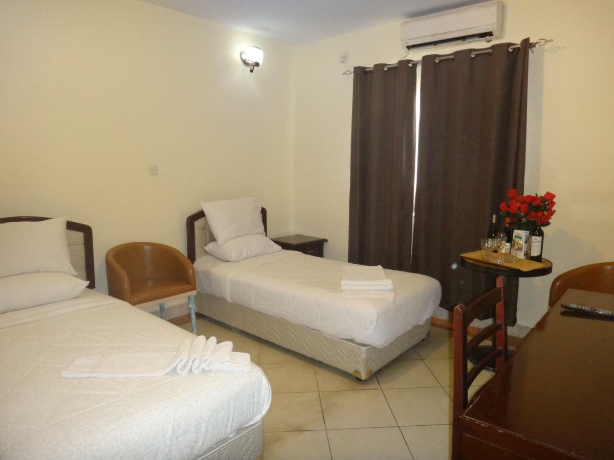 Quality Hotel Dżuba Zewnętrze zdjęcie