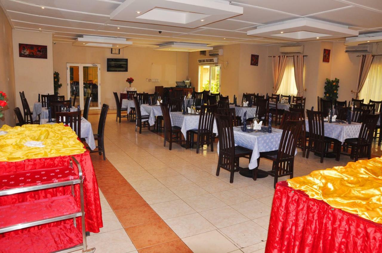 Quality Hotel Dżuba Zewnętrze zdjęcie